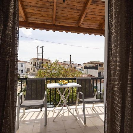 Tsimiklis Apartments Финикунда Экстерьер фото